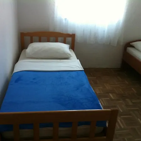 Ani Daire Zadar